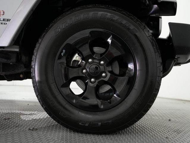 Photo of 2015 Billet Silver Metallic Clearcoat Jeep Wrangler Unlimited