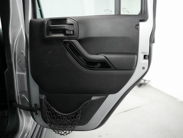 Photo of 2015 Billet Silver Metallic Clearcoat Jeep Wrangler Unlimited