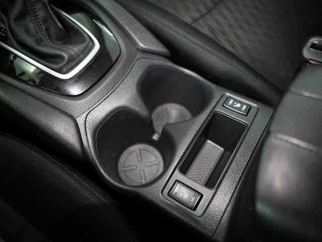 Photo of 2019 Magnetic Black Pearl Nissan Rogue