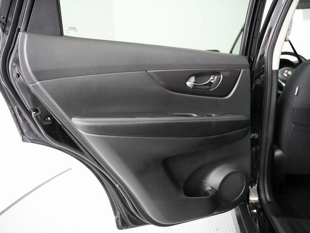 Photo of 2019 Magnetic Black Pearl Nissan Rogue