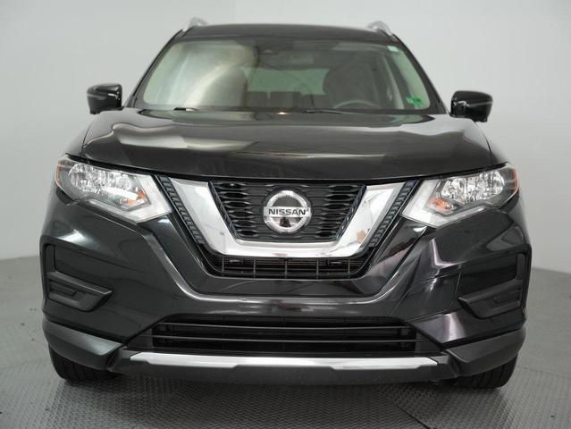 Photo of 2019 Magnetic Black Pearl Nissan Rogue