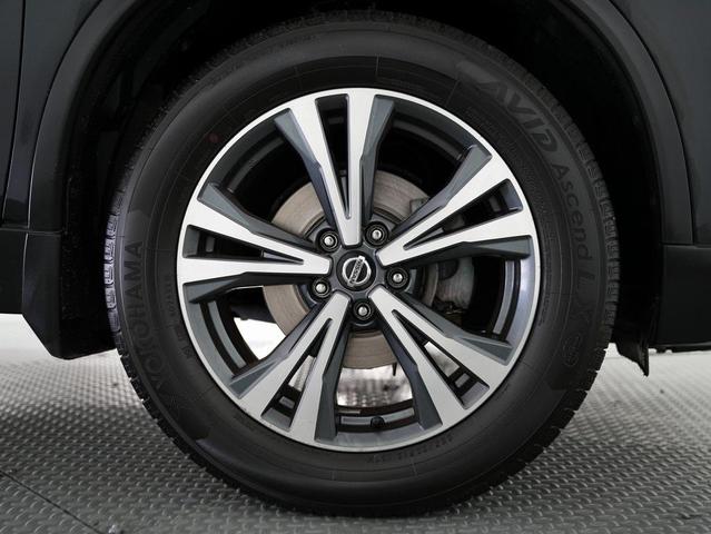 Photo of 2019 Magnetic Black Pearl Nissan Rogue