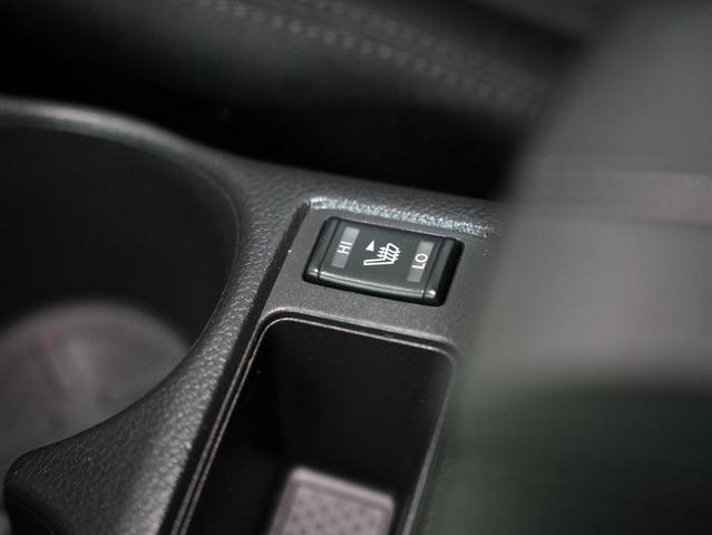Photo of 2019 Magnetic Black Pearl Nissan Rogue