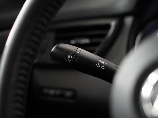 Photo of 2019 Magnetic Black Pearl Nissan Rogue