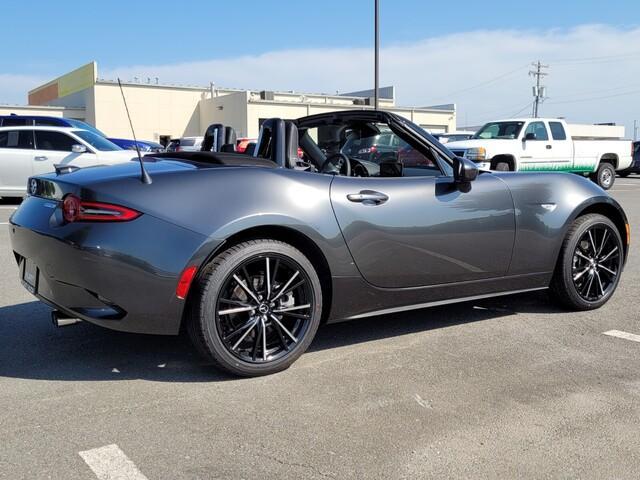Photo of 2025 Machine Gray Mazda MX-5 Miata