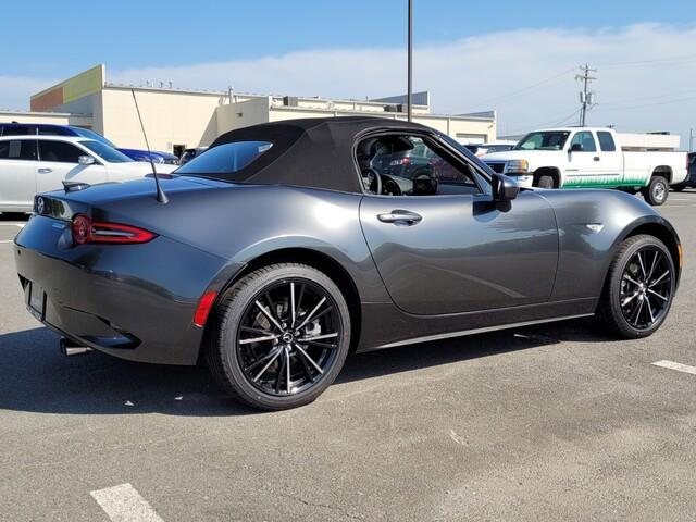 Photo of 2025 Machine Gray Mazda MX-5 Miata