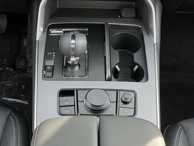 Photo of 2025 Zircon Sand Metallic Mazda CX-70
