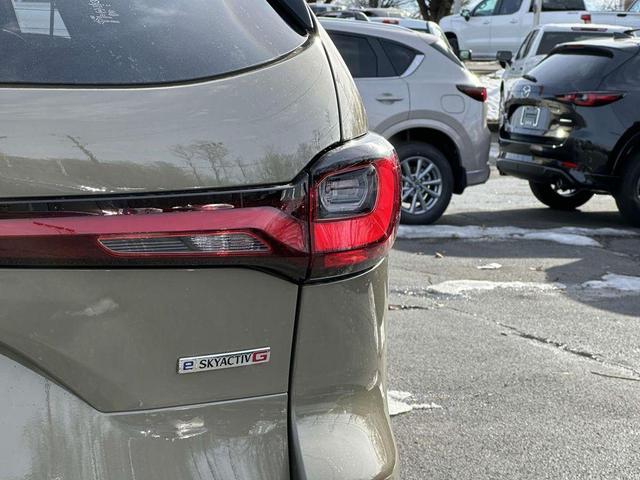 Photo of 2025 Zircon Sand Metallic Mazda CX-70