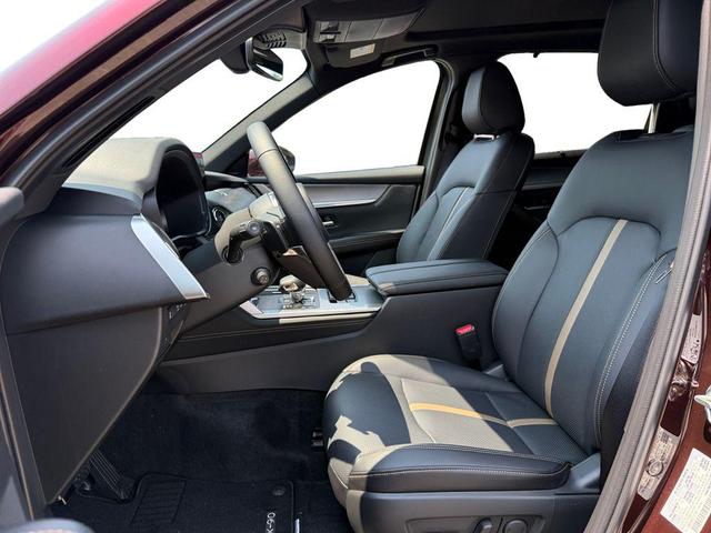 Photo of 2025 Artisan Red Premium Mazda CX-90
