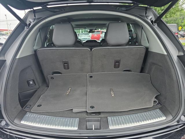 Photo of 2019 pewter gray metallic Acura MDX
