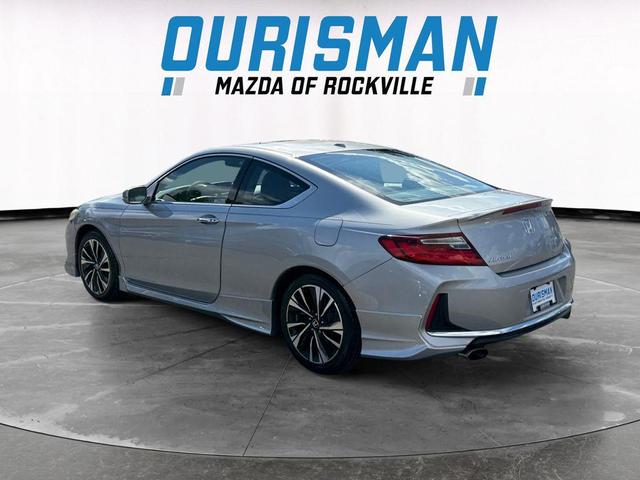Photo of 2016 Grey Honda Accord