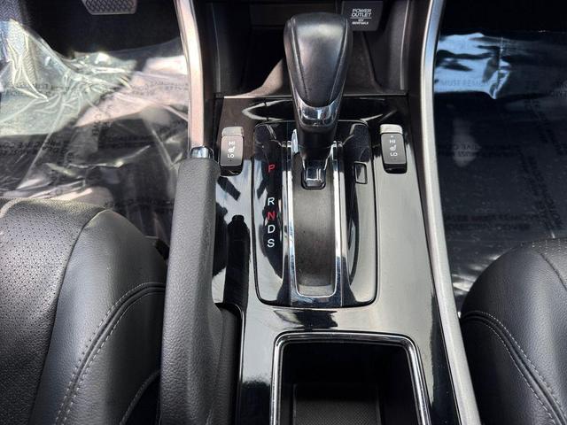 Photo of 2016 Grey Honda Accord