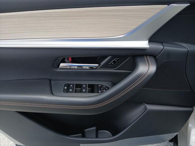 Photo of 2025 Platinum Mazda CX-90