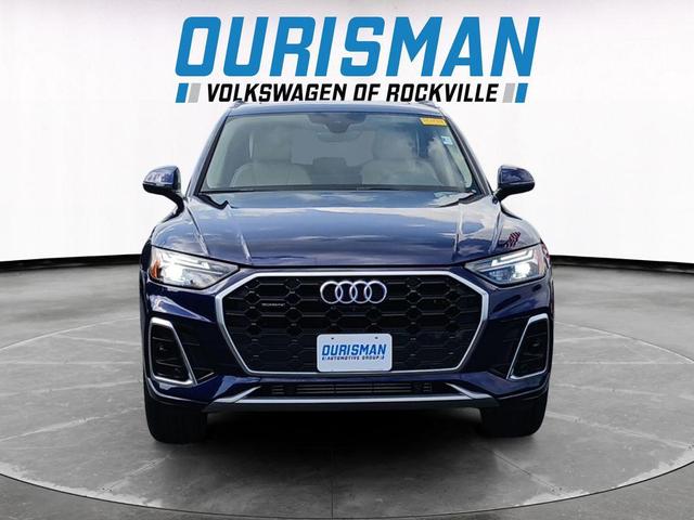 Photo of 2025 Blue Metallic Audi Q5