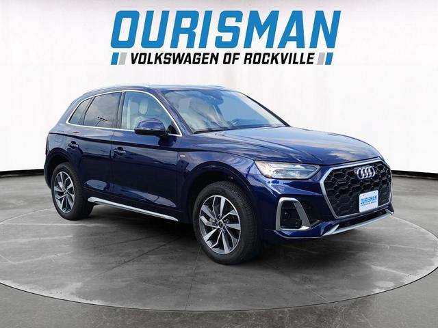 Photo of 2025 Blue Metallic Audi Q5