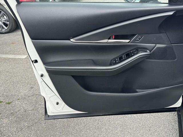 Photo of 2025 Snowflake White Pearl Mica Mazda CX-30