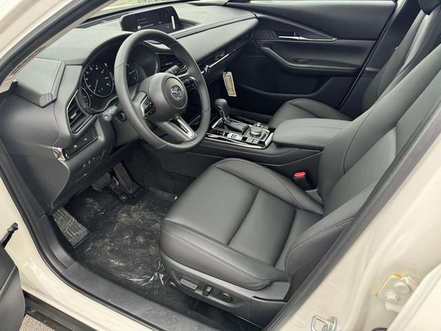 Photo of 2025 Snowflake White Pearl Mica Mazda CX-30
