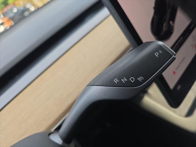 Photo of 2022 Solid Black Tesla Model 3