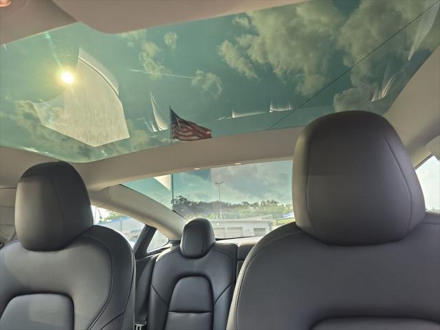 Photo of 2022 Solid Black Tesla Model 3
