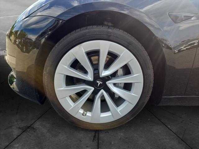 Photo of 2022 Solid Black Tesla Model 3