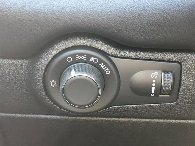 Photo of 2025 Nickel Dodge Durango