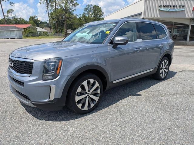 Photo of 2022 Everlasting Silver Kia Telluride