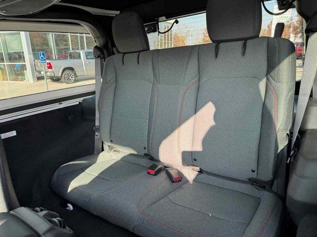 Photo of 2025 Bright White Clearcoat Jeep Wrangler