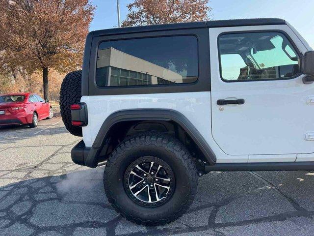 Photo of 2025 Bright White Clearcoat Jeep Wrangler