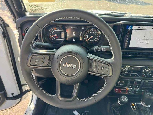 Photo of 2025 Bright White Clearcoat Jeep Wrangler