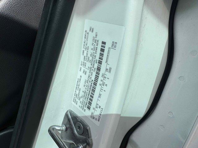Photo of 2017 White Platinum Ford Escape