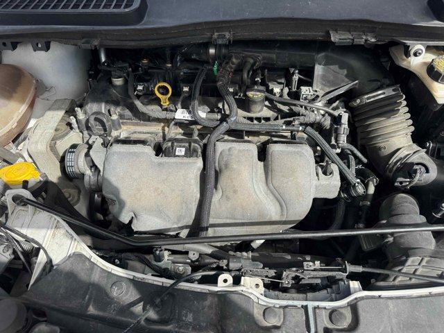 Photo of 2017 White Platinum Ford Escape