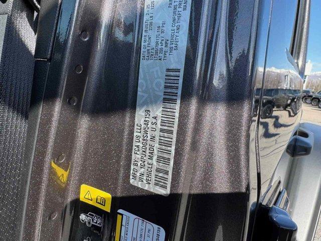 Photo of 2025 Granite Crystal Clearcoat Metallic Jeep Wrangler