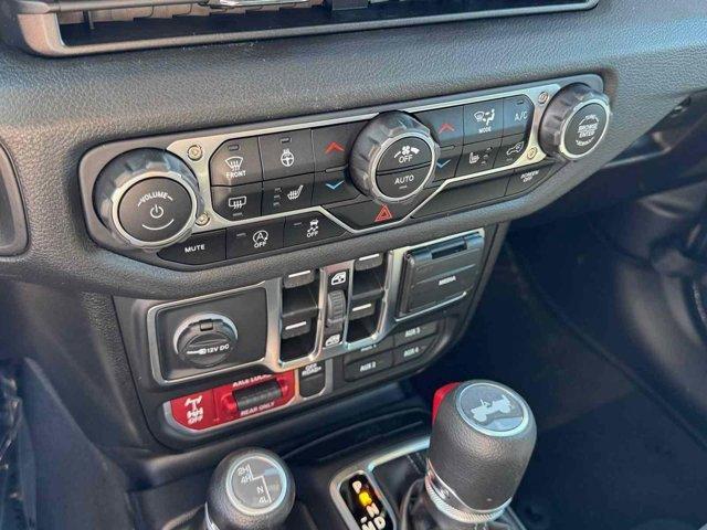 Photo of 2025 Granite Crystal Clearcoat Metallic Jeep Wrangler