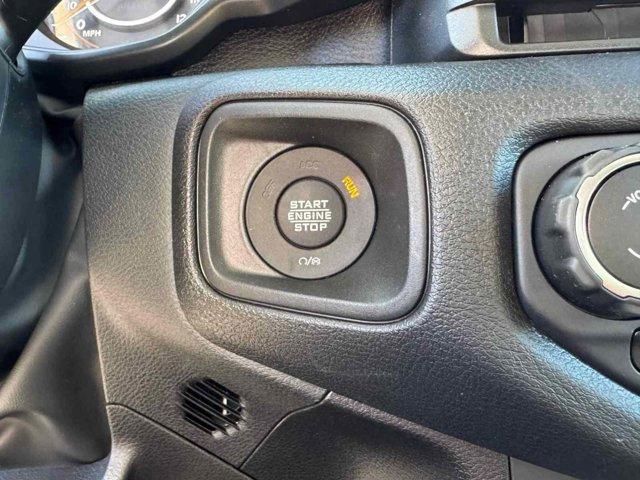 Photo of 2025 Granite Crystal Clearcoat Metallic Jeep Wrangler