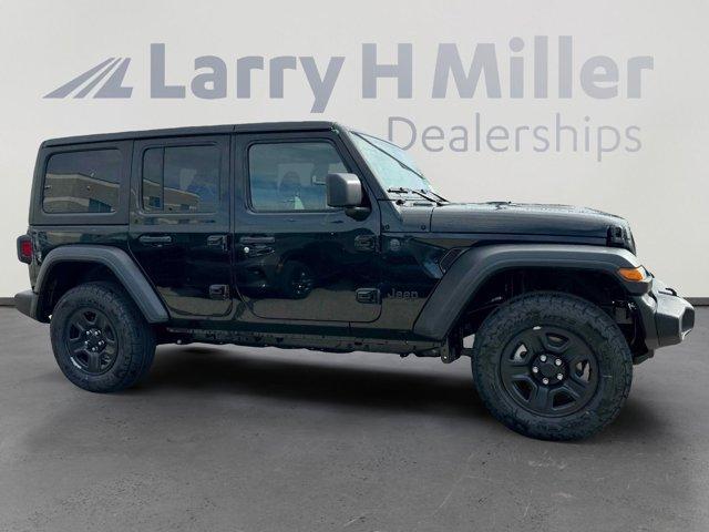 Photo of 2025 Black Clearcoat Jeep Wrangler