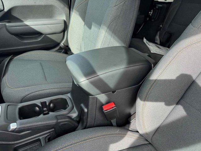 Photo of 2025 Black Clearcoat Jeep Wrangler