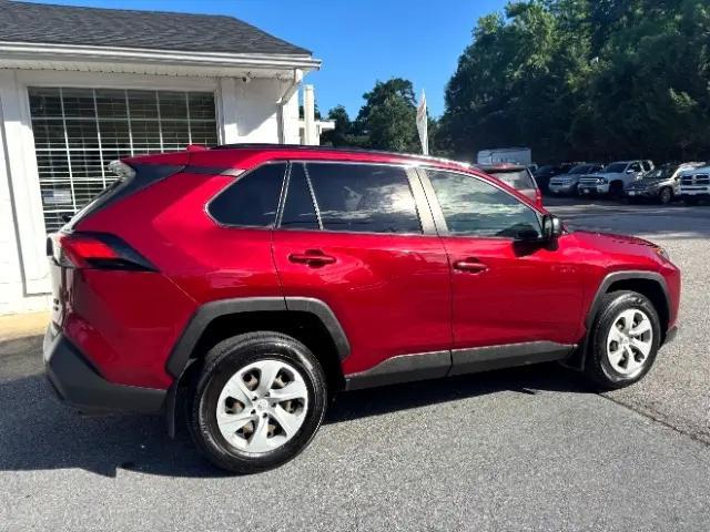 Photo of 2020 Ruby Flare Pearl Toyota RAV4