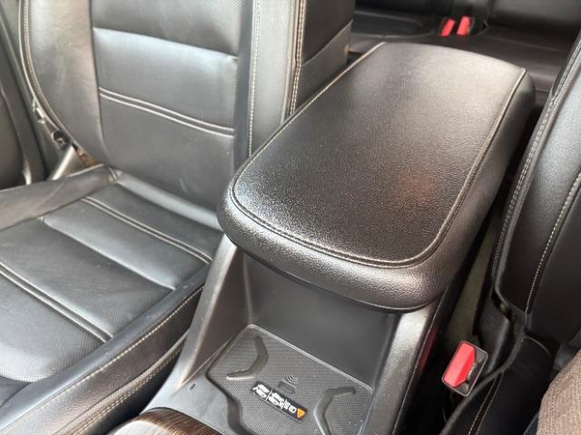 Photo of 2017 Summit White GMC Canyon