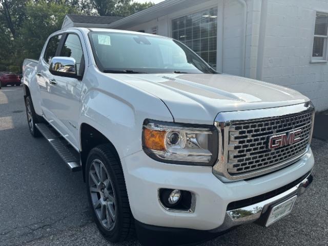 Photo of 2017 Summit White GMC Canyon