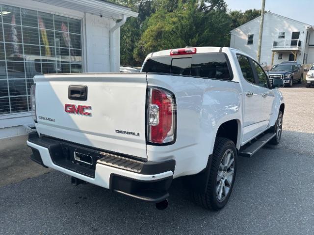 Photo of 2017 Summit White GMC Canyon