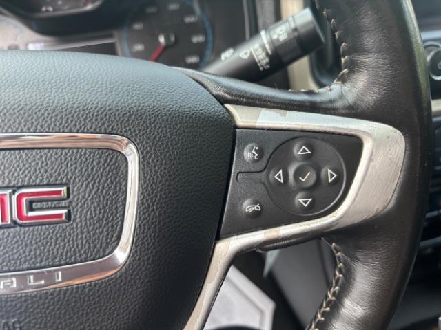 Photo of 2017 Summit White GMC Canyon