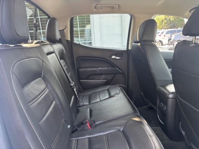 Photo of 2017 Summit White GMC Canyon
