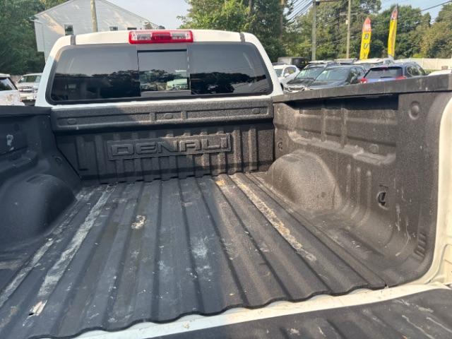 Photo of 2017 Summit White GMC Canyon