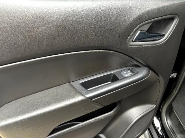 Photo of 2019 Black Chevrolet Colorado