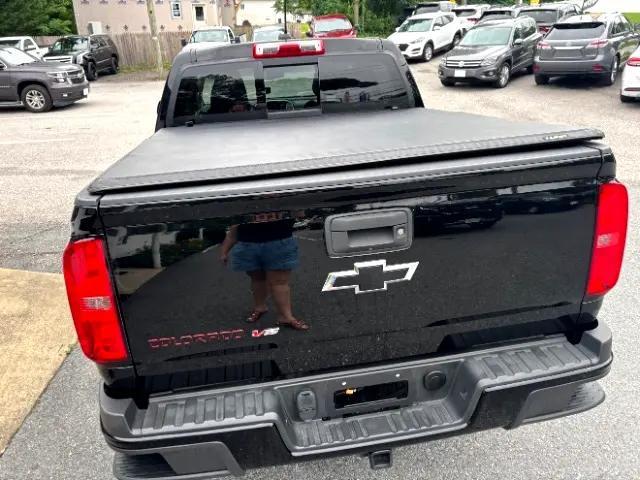 Photo of 2019 Black Chevrolet Colorado