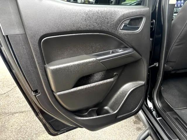 Photo of 2019 Black Chevrolet Colorado