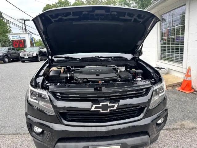 Photo of 2019 Black Chevrolet Colorado