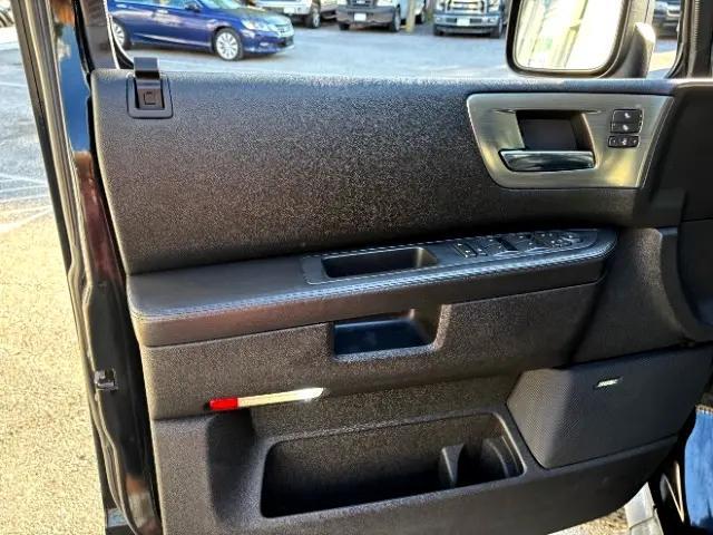 Photo of 2008 Black Hummer H2