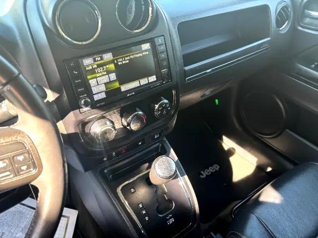 Photo of 2017 Black Clearcoat Jeep Patriot