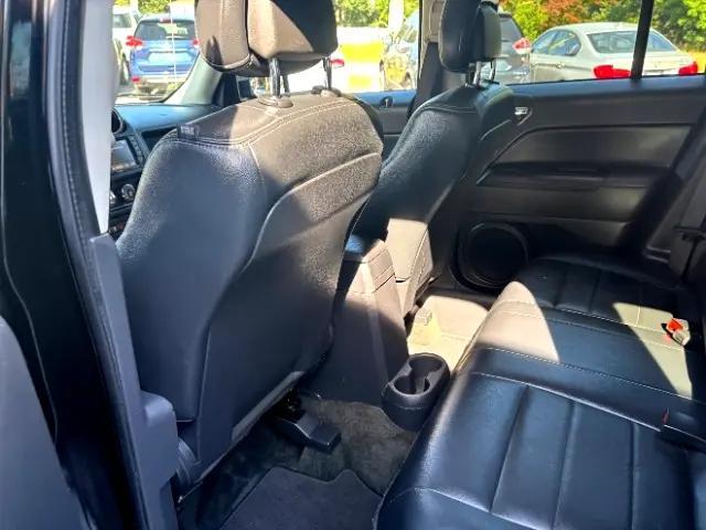 Photo of 2017 Black Clearcoat Jeep Patriot